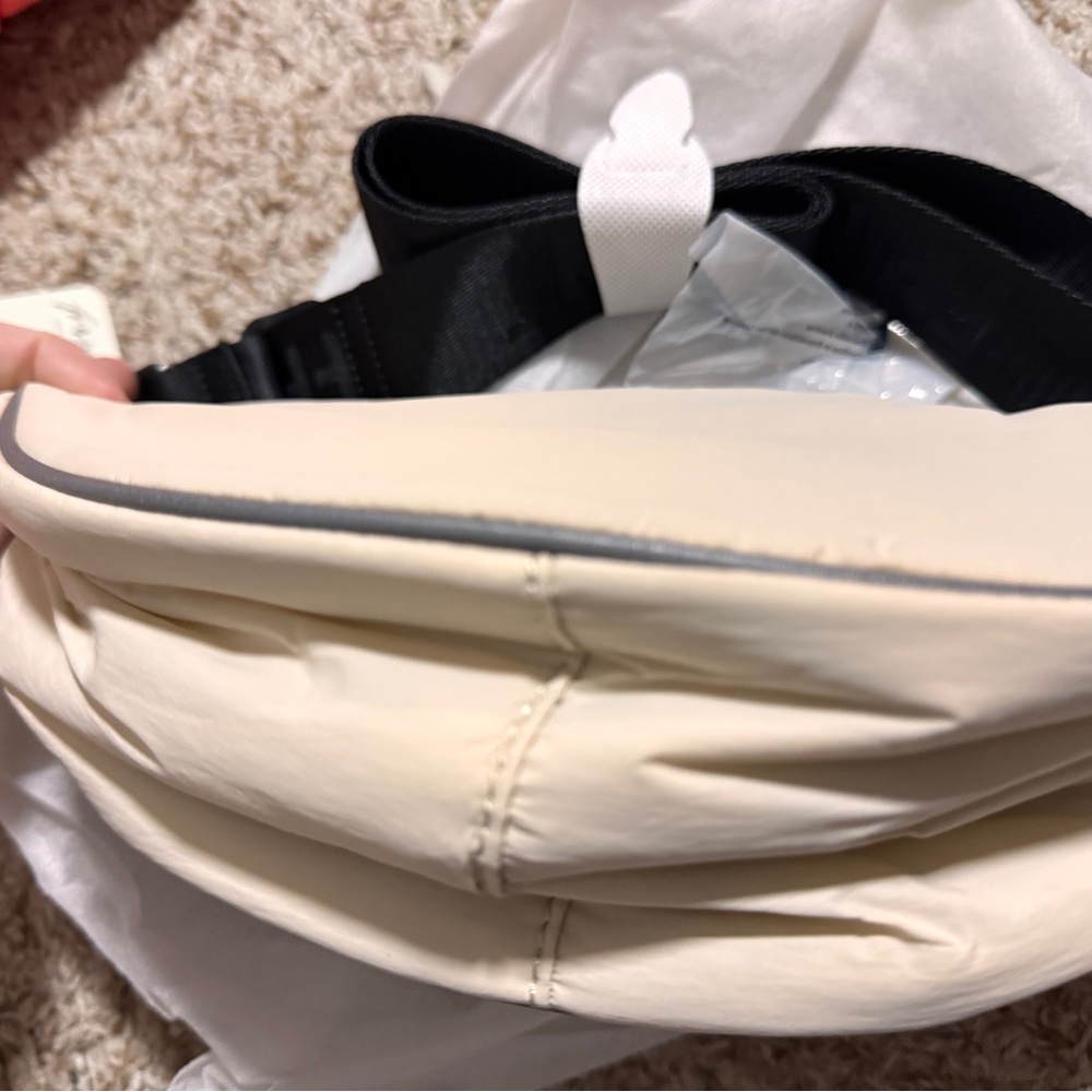 Free People Bulls Eye Sling Bag in Color Mineral NWT - Picture 8 of 10